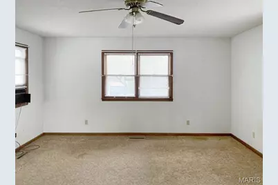 869 S Redman Avenue, Marshall, MO 65340 - Photo 9