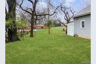 869 S Redman Avenue, Marshall, MO 65340 - Photo 3