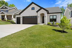 827 Summit Bluff Ct, Saint Louis, MO 63026 - Photo 3