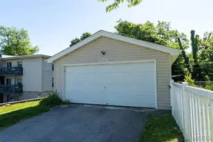 6633 Weber Rd, Affton, MO 63123 - Photo 7