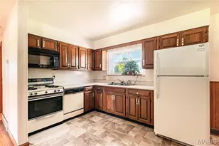 28 Doris Ave, O'Fallon, MO 63368 - Photo 9