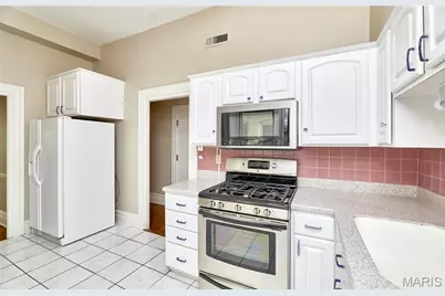 10 N Kingshighway Boulevard #2CS, Saint Louis, MO 63108 - Photo 23