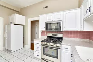 10 N Kingshighway Blvd, Saint Louis, MO 63108 - Photo 23