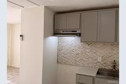 10212 Duke Drive, Saint Louis, MO 63136 - Photo 9