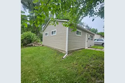 10212 Duke Drive, Saint Louis, MO 63136 - Photo 3