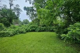 10212 Duke Dr, Saint Louis, MO 63136 - Photo 23