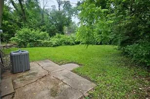 10212 Duke Dr, Saint Louis, MO 63136 - Photo 23