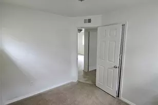 10212 Duke Dr, Saint Louis, MO 63136 - Photo 21