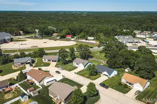 243 Duffers Dr, Saint Clair, MO 63077 - Photo 3