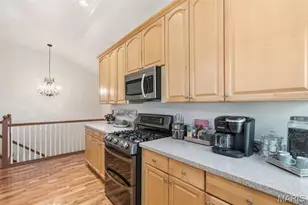522 S 2nd St, Saint Charles, MO 63301 - Photo 9