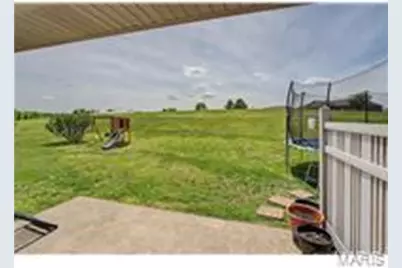 429/431 W Deerwood Drive, Jackson, MO 63755 - Photo 3