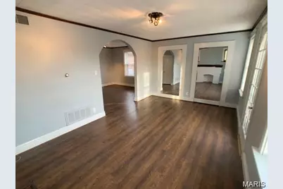 5049 Lindenwood Avenue, Saint Louis, MO 63109 - Photo 13