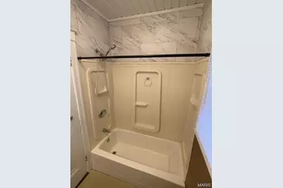 5049 Lindenwood Avenue, Saint Louis, MO 63109 - Photo 21