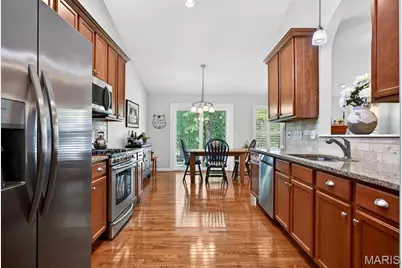 1013 Roosevelt Drive, Wentzville, MO 63385 - Photo 9