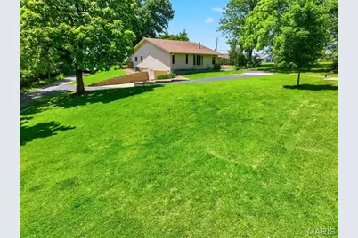 12125 Old Saint Charles Road, Bridgeton, MO 63044 - Photo 45