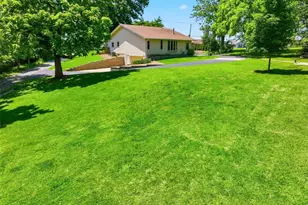 12125 Old Saint Charles Rd, Bridgeton, MO 63044 - Photo 45