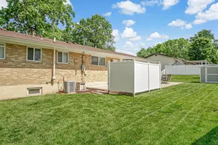 4226 Aqua Ridge Dr, Saint Louis, MO 63129 - Photo 21