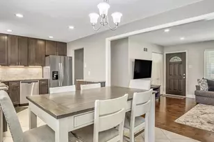4226 Aqua Ridge Dr, Saint Louis, MO 63129 - Photo 7