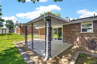208 Canary Ln, Saint Charles, MO 63301 - Photo 21