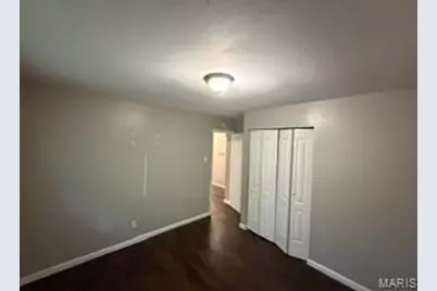 10460 Gardo Court, Bellefontaine Neighbors, MO 63137 - Photo 11
