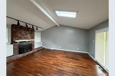 10460 Gardo Court, Bellefontaine Neighbors, MO 63137 - Photo 9