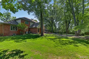139 Ladue Lake Dr, Creve Coeur, MO 63141 - Photo 43
