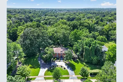 139 Ladue Lake Drive, Creve Coeur, MO 63141 - Photo 3