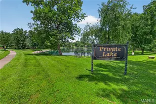 139 Ladue Lake Dr, Creve Coeur, MO 63141 - Photo 47