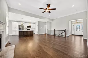 320 Regents Park Ave, Wentzville, MO 63385 - Photo 7