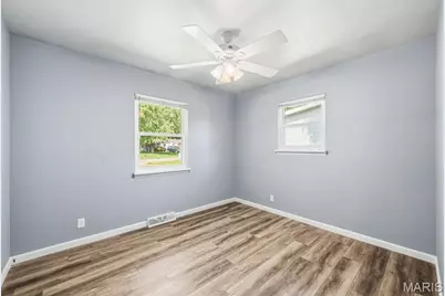 709 Riderwood Drive, Hazelwood, MO 63042 - Photo 23