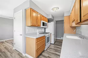 709 Riderwood Dr, Hazelwood, MO 63042 - Photo 15