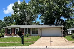 11747 Vizcuya Ct, Florissant, MO 63033 - Photo 1