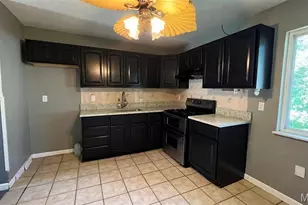 11747 Vizcuya Ct, Florissant, MO 63033 - Photo 3
