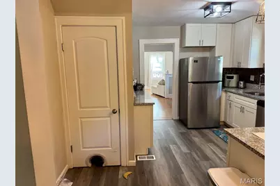 2480 Hartland Avenue, Saint Louis, MO 63114 - Photo 19