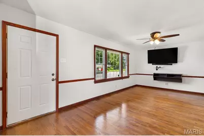 4037 Robert Avenue, Saint Louis, MO 63116 - Photo 5