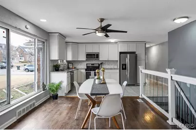 6064 W Cabanne Place, Saint Louis, MO 63112 - Photo 9