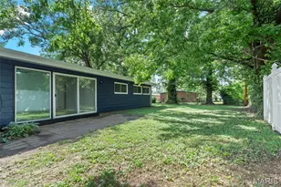 8445 Bayberry Dr, Berkeley, MO 63134 - Photo 31