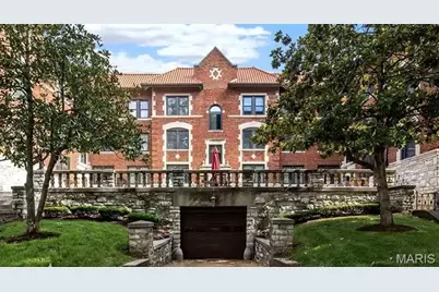7525 Buckingham Drive #1N, Saint Louis, MO 63105 - Photo 1