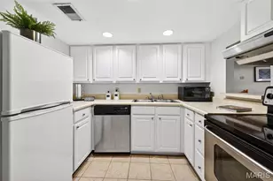 329 N Boyle Ave, Saint Louis, MO 63108 - Photo 11
