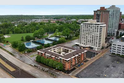 250 S Brentwood Boulevard #1J, Clayton, MO 63105 - Photo 35