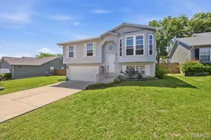 3138 5 Oaks Dr, Arnold, MO 63010 - Photo 3