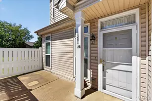 1251 Gardens Circle Dr, Unincorporated, MO 63125 - Photo 17