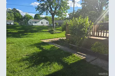 10808 Three Court Drive, Saint Louis, MO 63123 - Photo 3