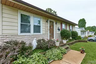 10808 Three Ct Dr, Saint Louis, MO 63123 - Photo 3