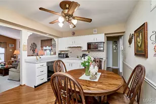 10808 Three Ct Dr, Saint Louis, MO 63123 - Photo 5