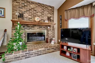 10808 Three Ct Dr, Saint Louis, MO 63123 - Photo 13