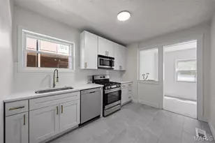 5006 Tholozan Ave, Saint Louis, MO 63109 - Photo 7