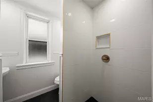 5006 Tholozan Ave, Saint Louis, MO 63109 - Photo 9