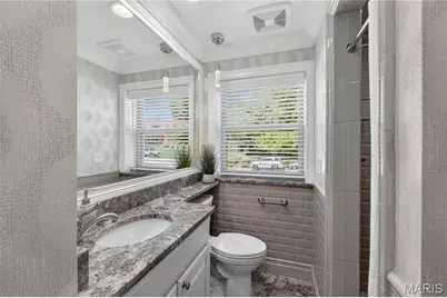 4 Delcrest Court #101, University City, MO 63124 - Photo 25