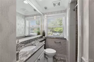 4 Delcrest Ct, University City, MO 63124 - Photo 25